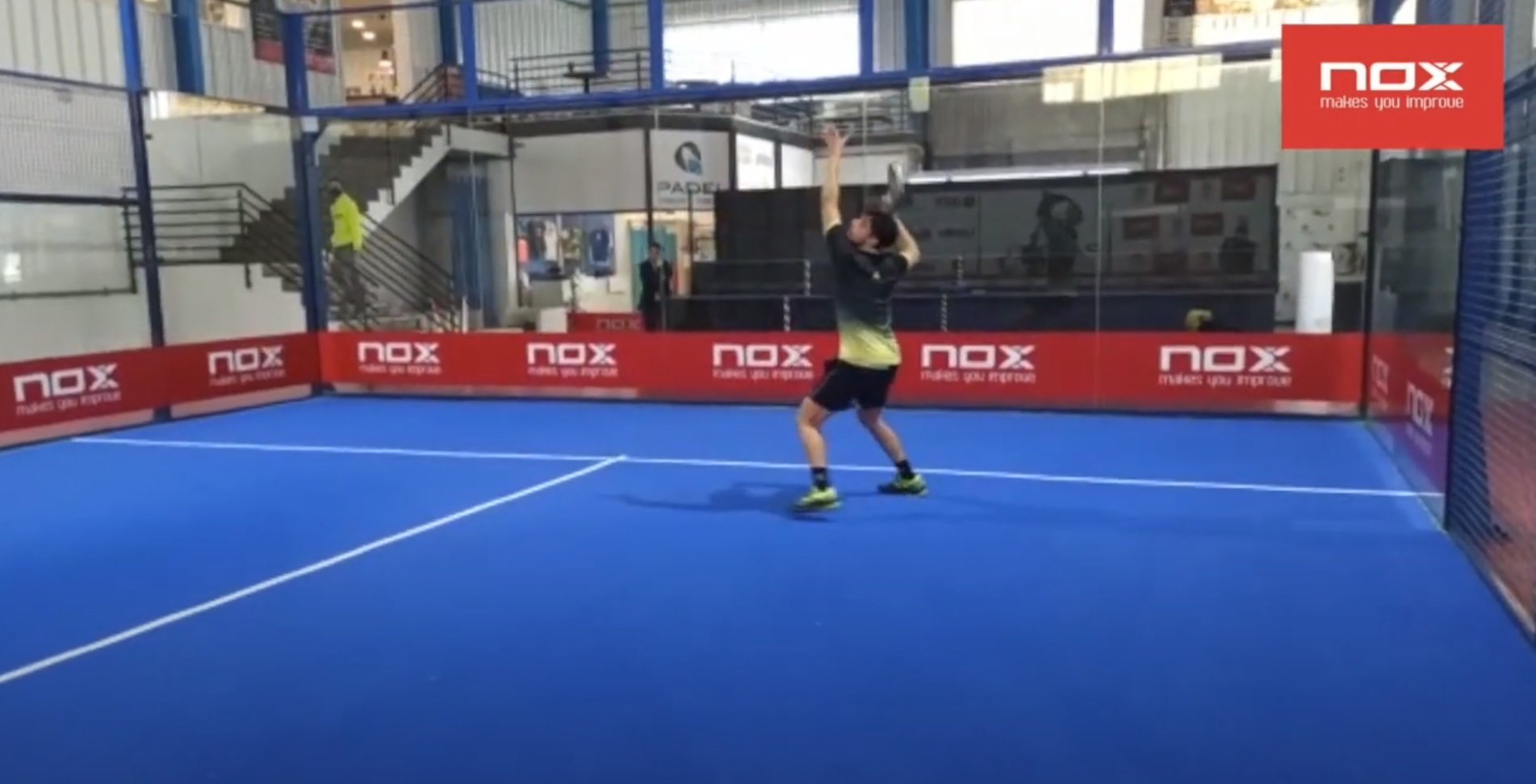 Cómo hacer la víbora en pádel - NOX