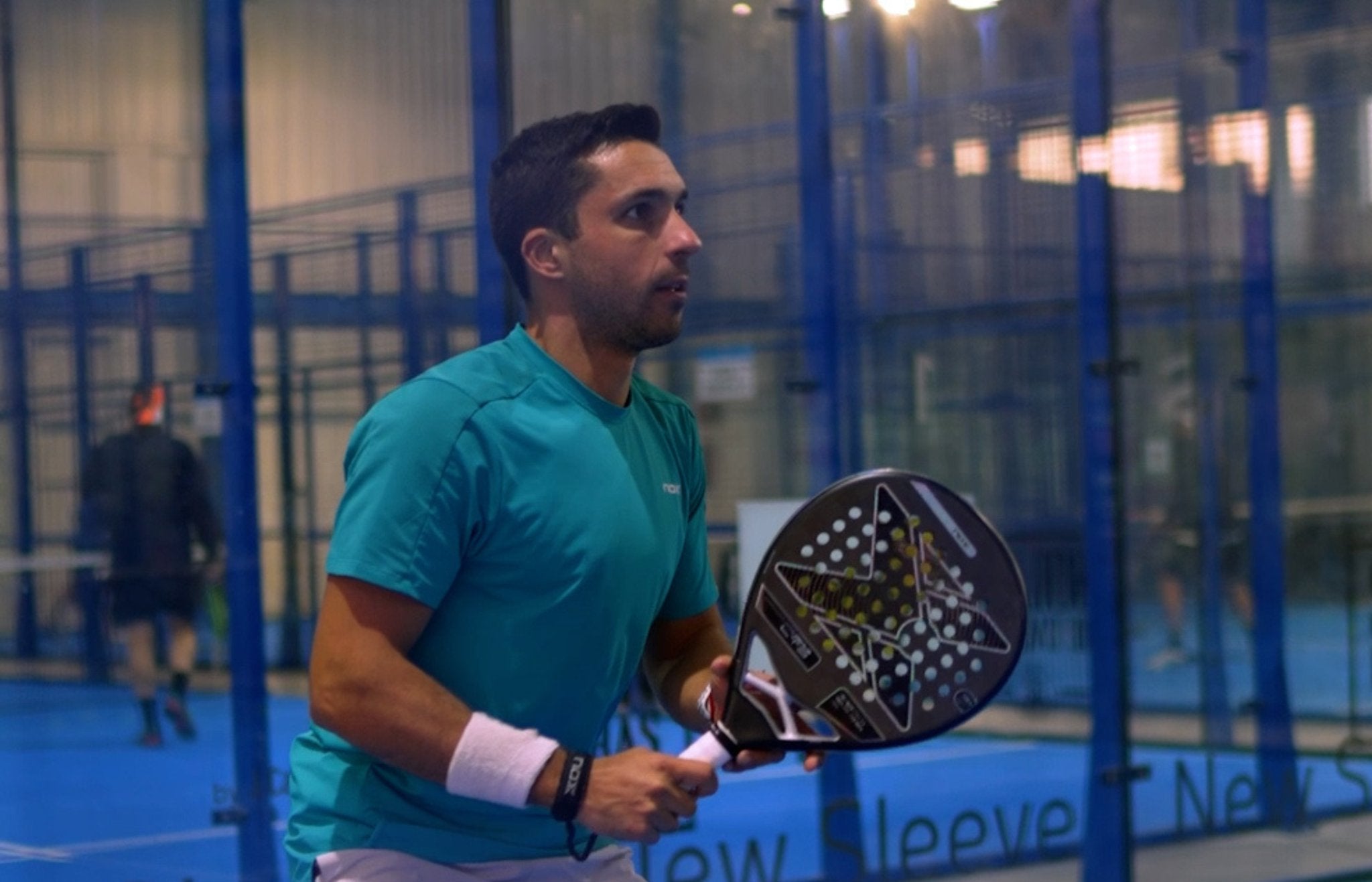 La estrella de A1 Padel Andrés Britos renueva con NOX - NOX