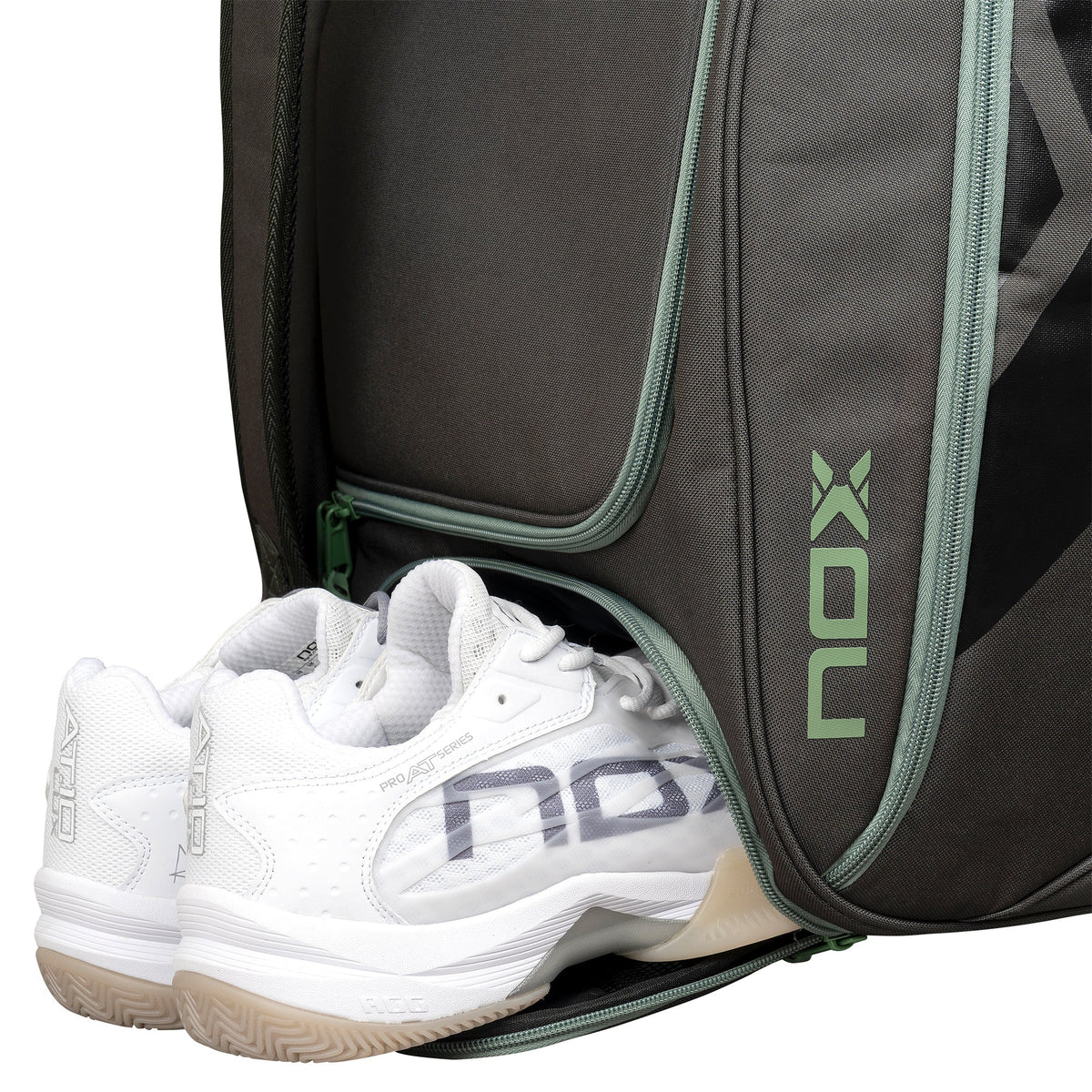 AT10 COMPETITION Trolley Bag
